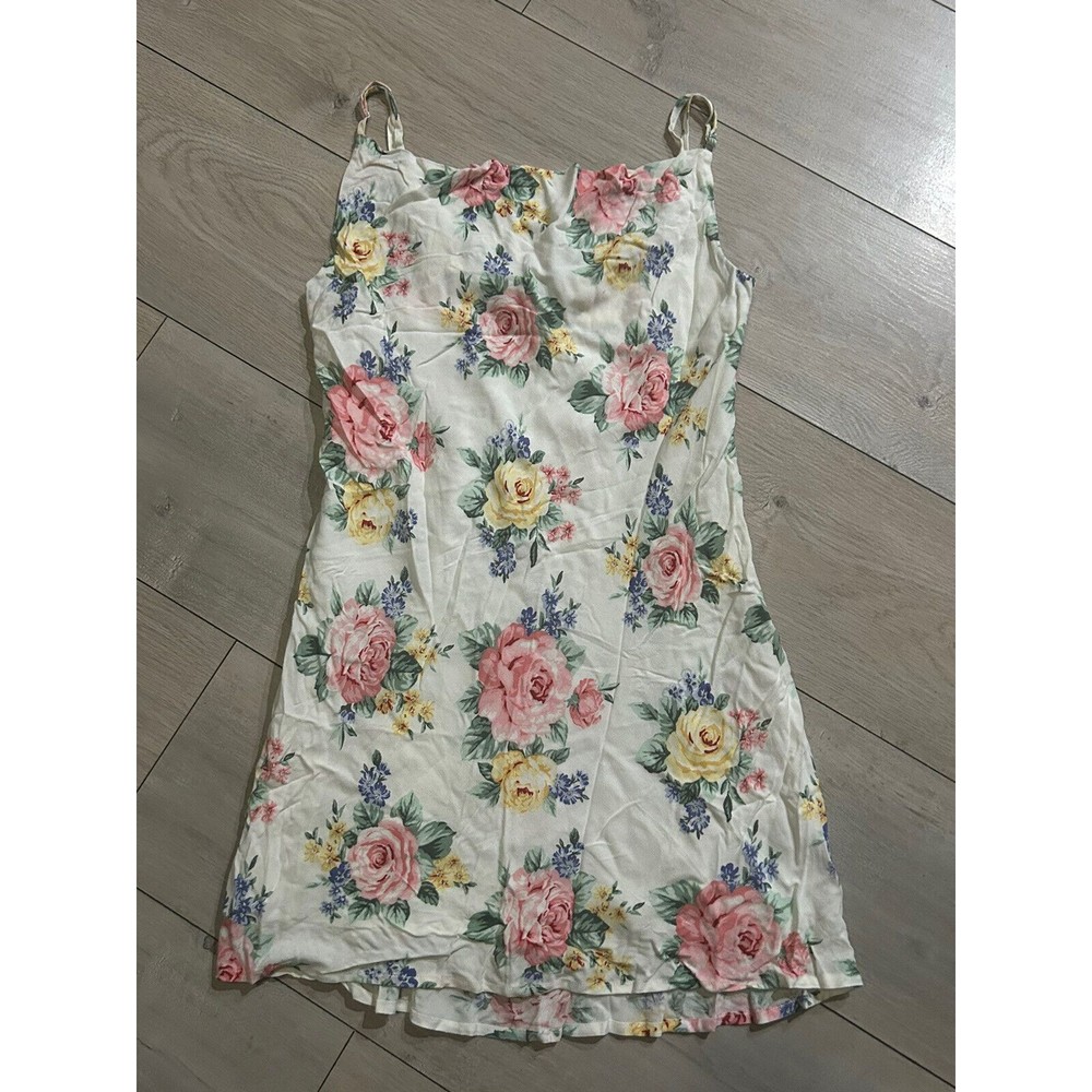 Forever 21 Floral Dress size M